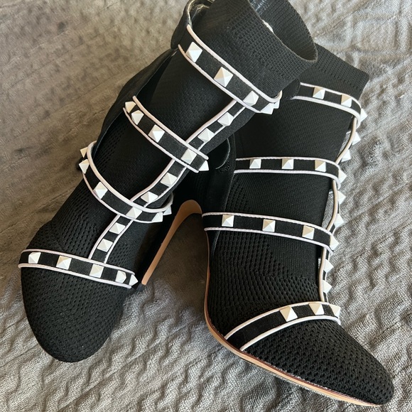 Valentino Knit Rockstud booties - Picture 6 of 10
